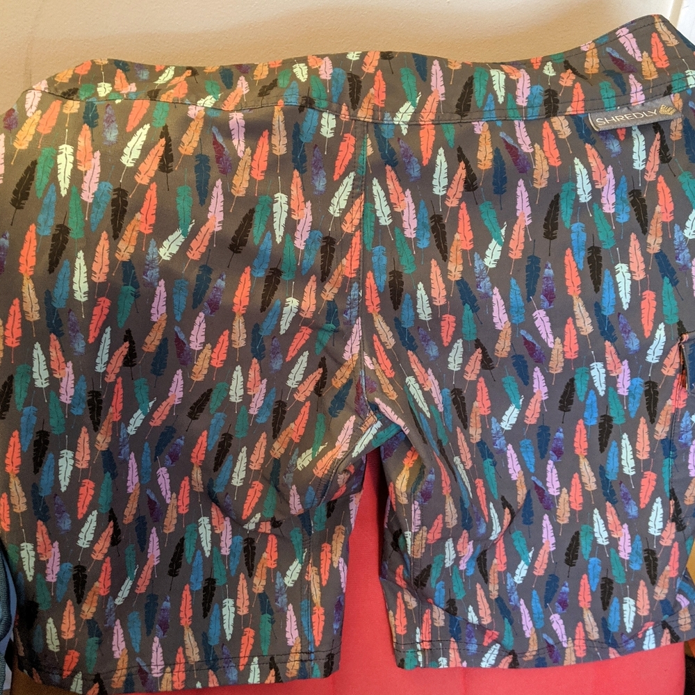 Shredly Shorts size 16